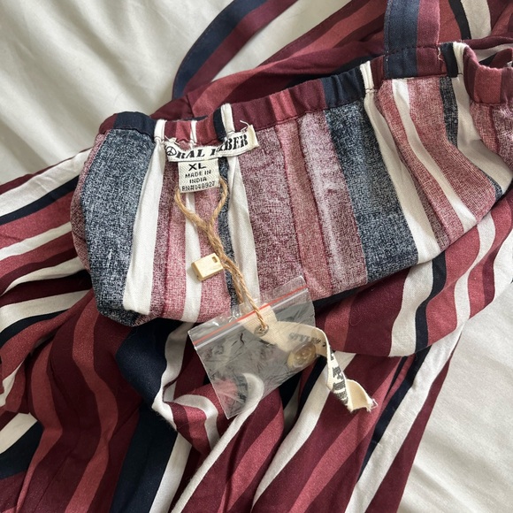 Stripes shorts romper - Picture 6 of 6